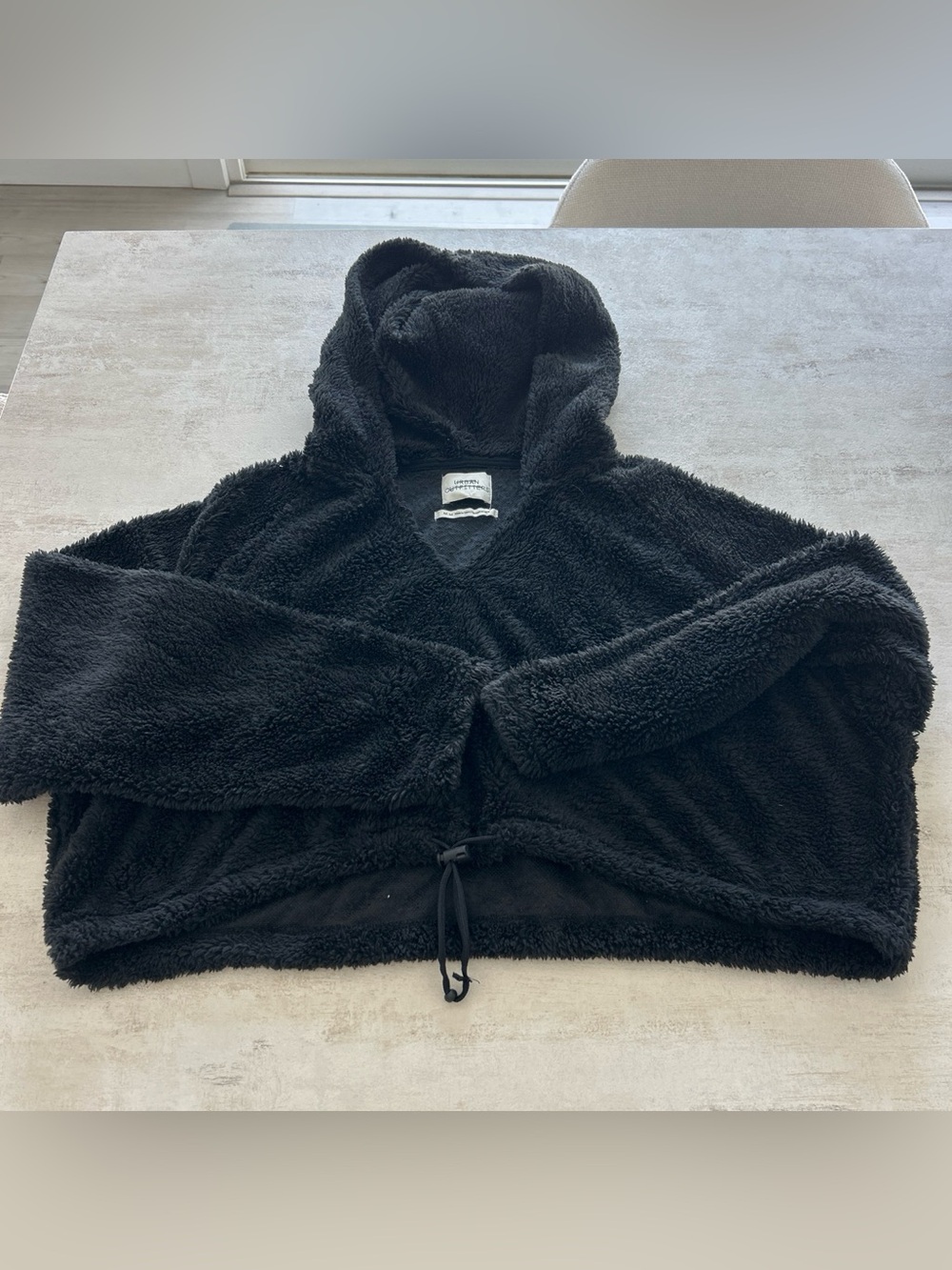 Urban Outfitters Cozy Plush Hooded Pullover Jacket - Black